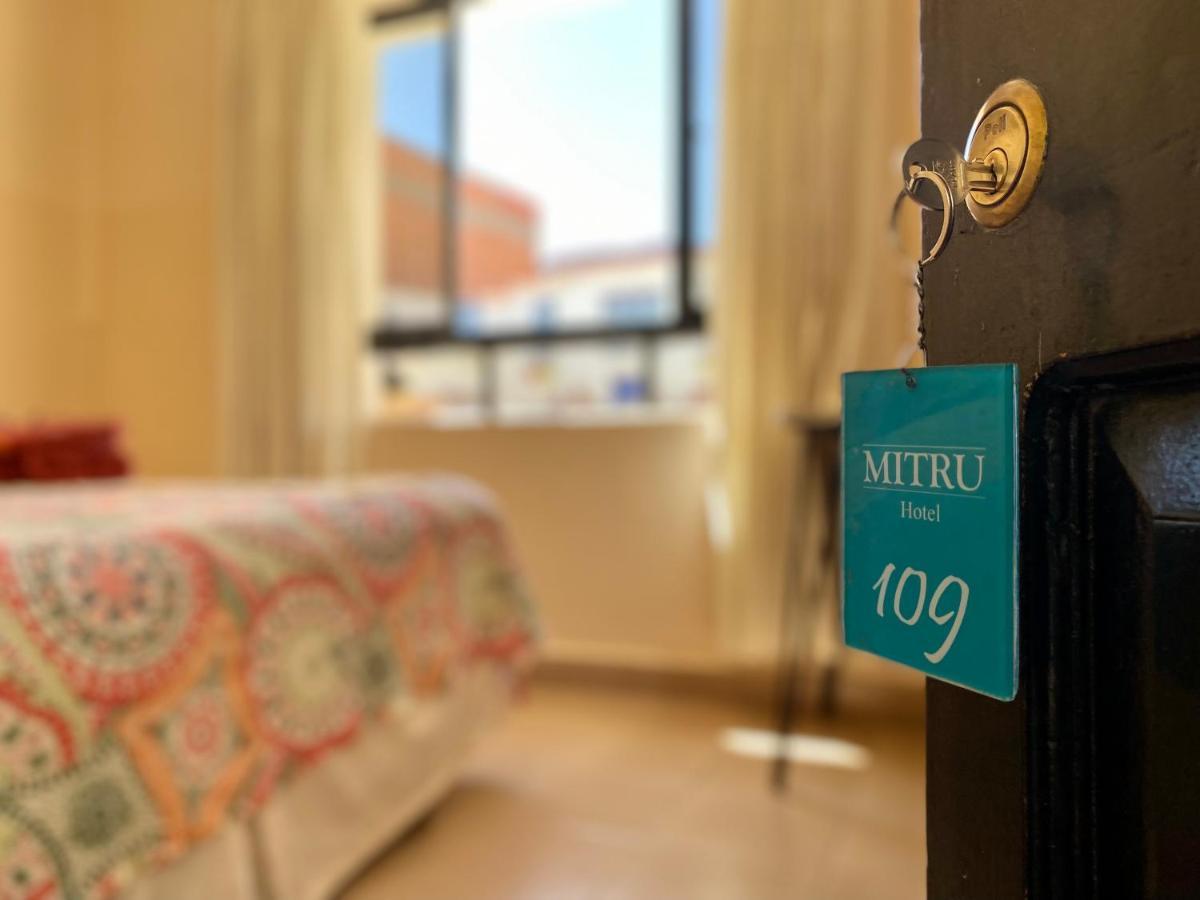 Hotel Mitru Тупіза Екстер'єр фото