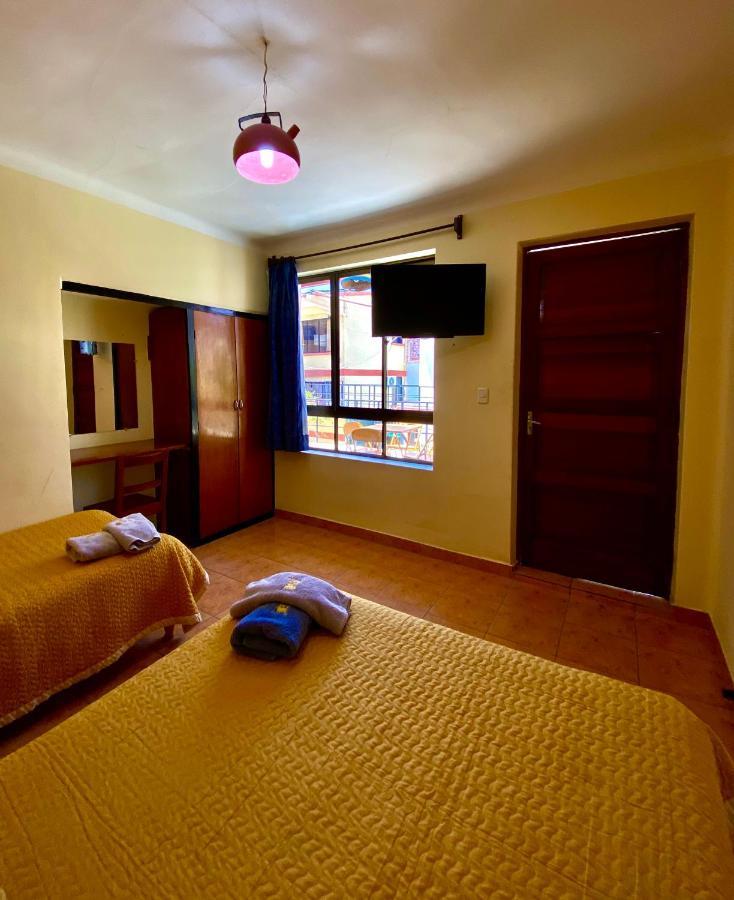 Hotel Mitru Тупіза Екстер'єр фото