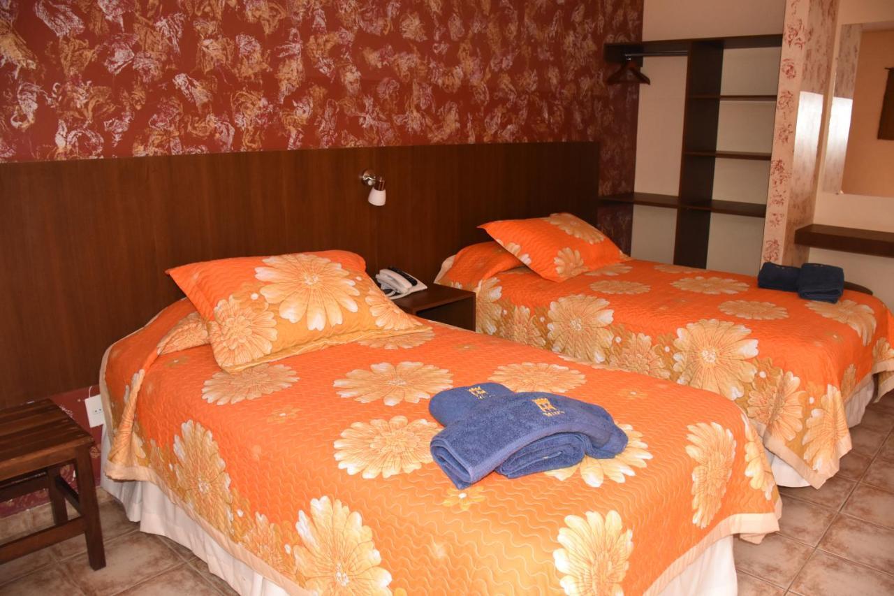 Hotel Mitru Тупіза Екстер'єр фото